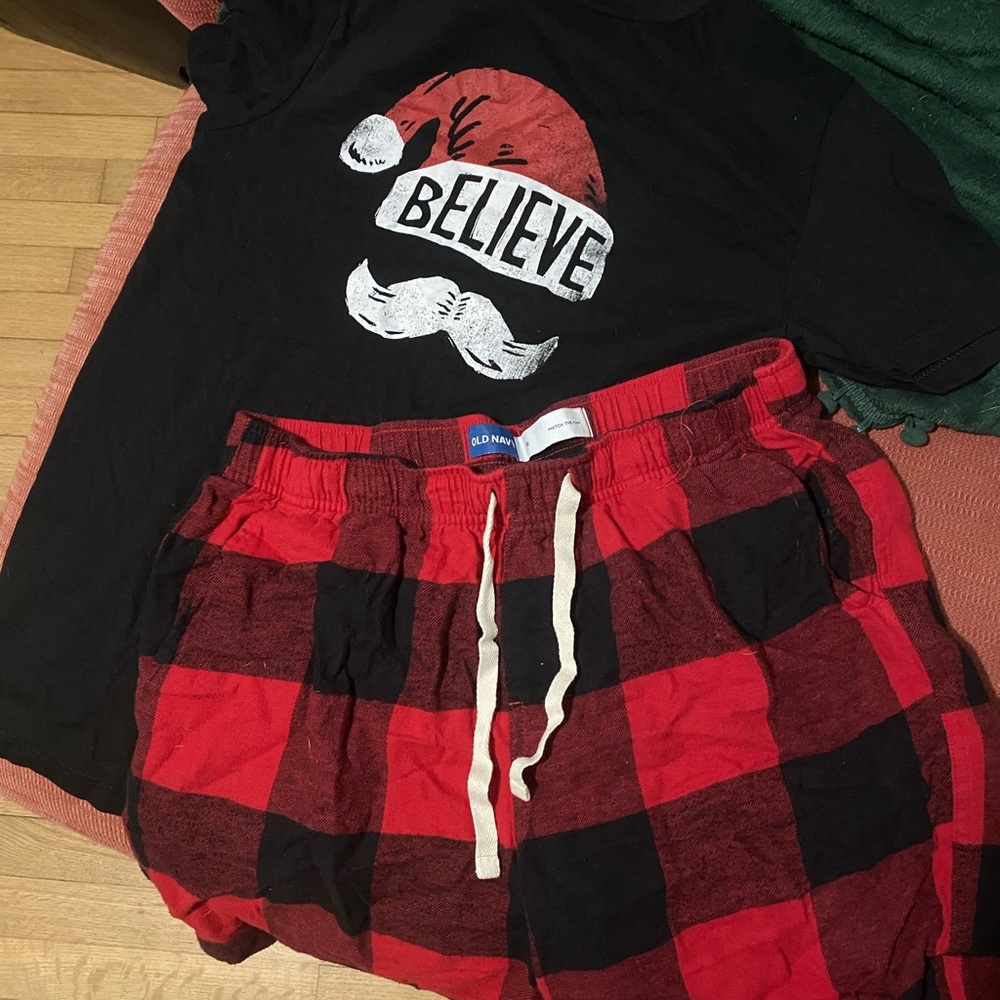 NWOT Mens Small Old Navy Pajamas